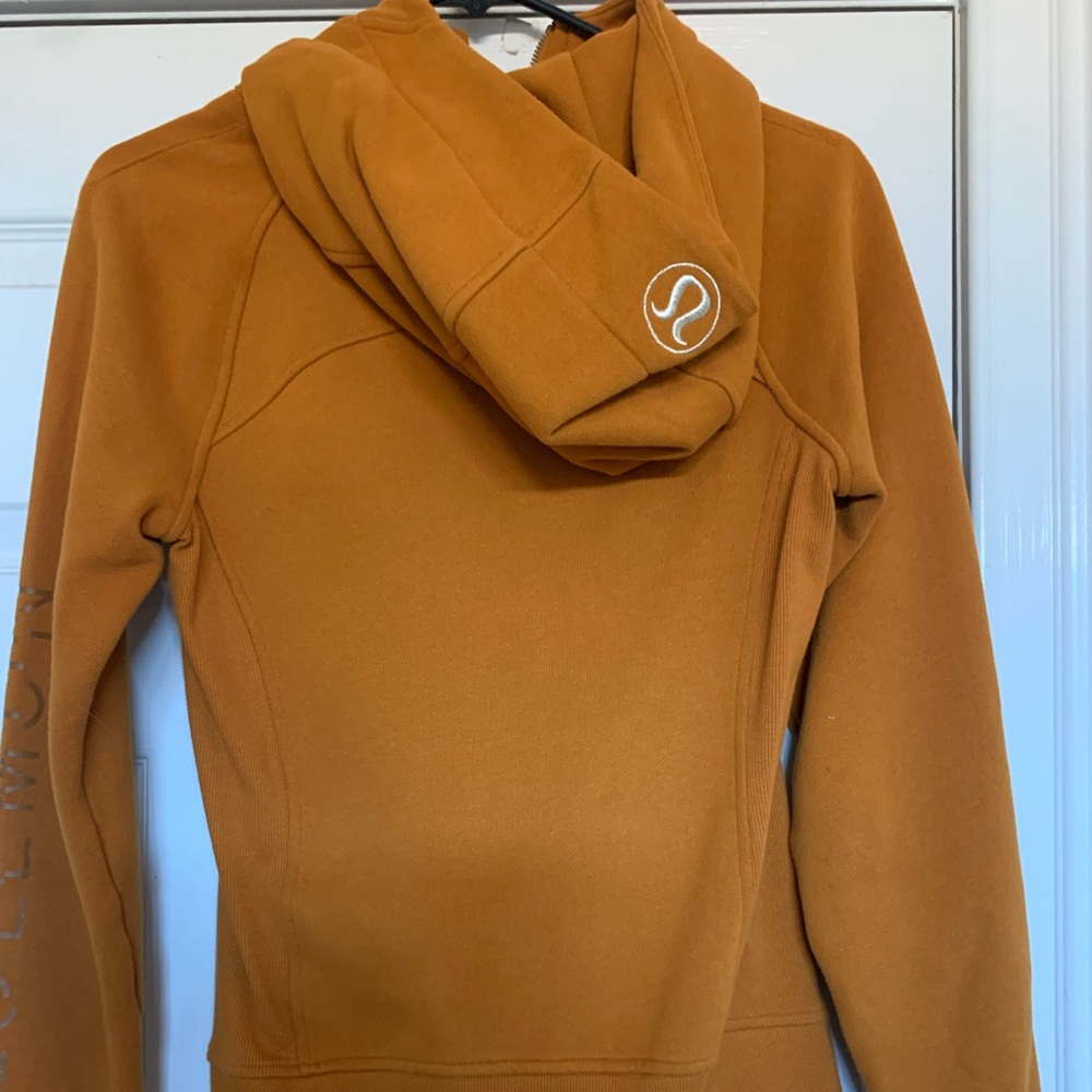 Lululemon full zip scuba size 4